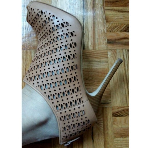 Ann Taylor nude tan perforated mesh leather ankle boots booties high heels 9 1/2 - Picture 11 of 12